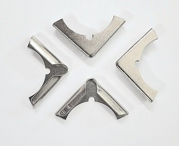 CANTONEIRA DE CANTO VIVO 18X18 MM NIQUELADA